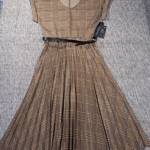 Elizabeth & Nicole Plaid Fit-and-Flare Dress in Brown, Black and Gold Size M